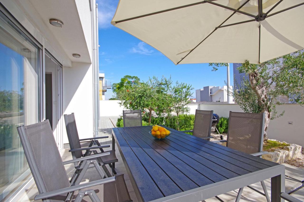 Apartment Laura Privlaka  Dış mekan fotoğraf