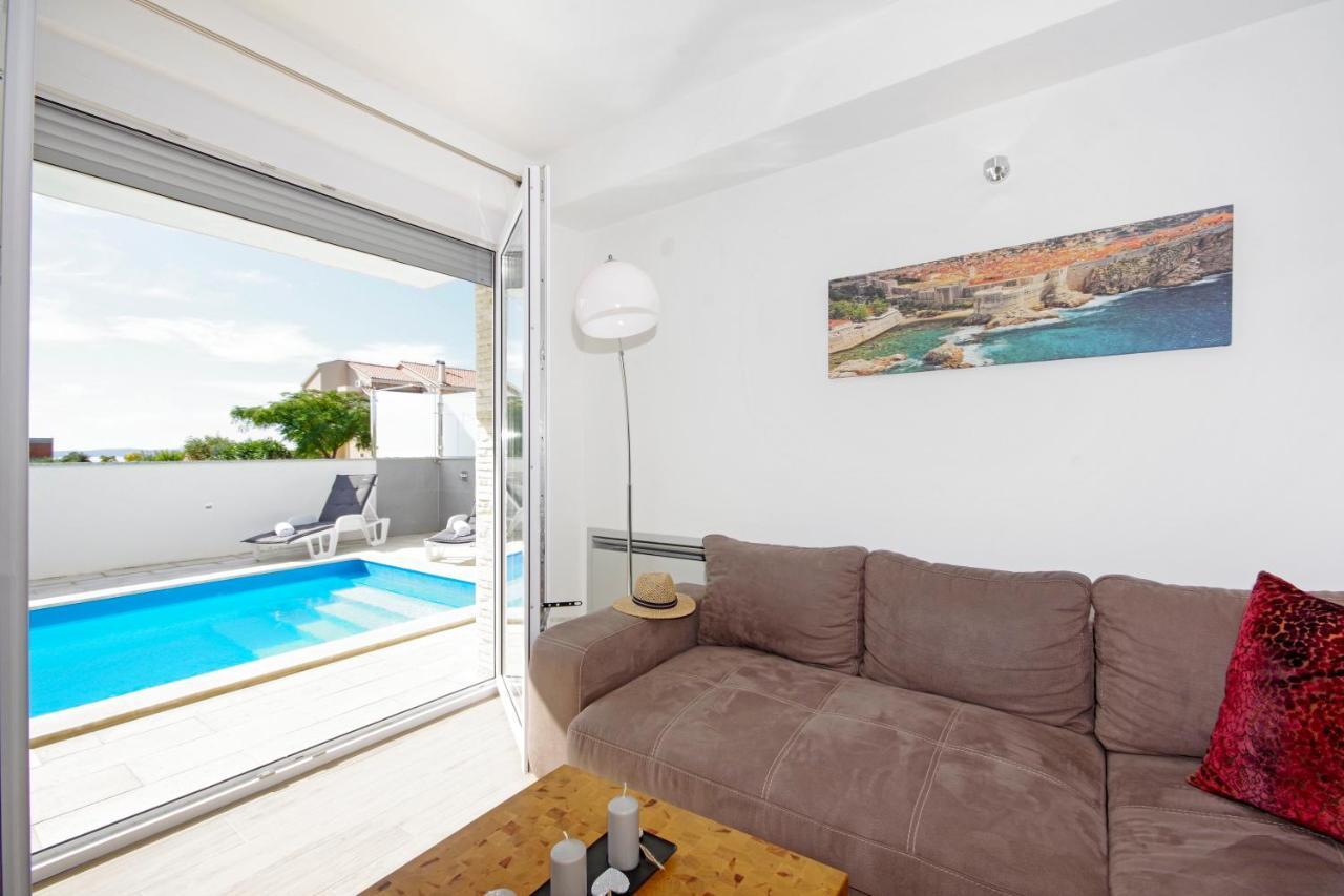 Apartment Laura Privlaka  Dış mekan fotoğraf