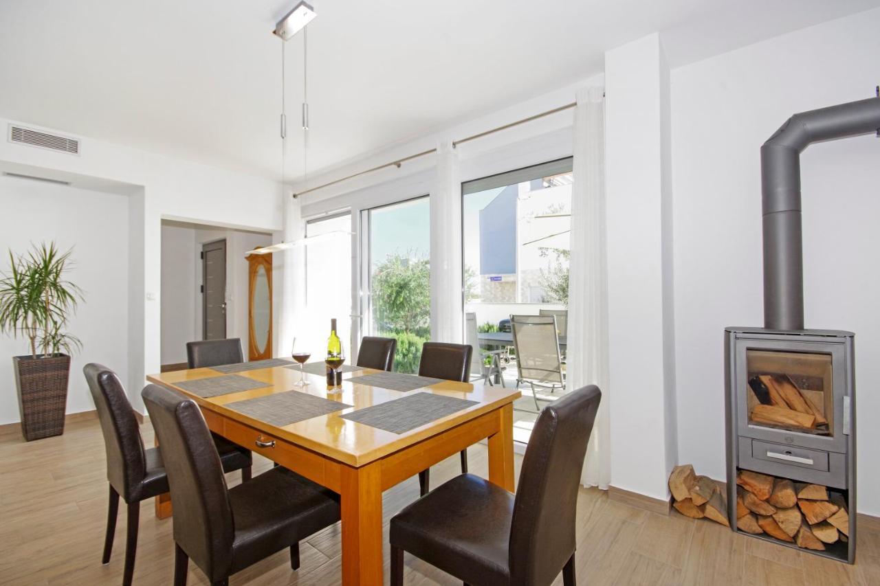 Apartment Laura Privlaka  Dış mekan fotoğraf