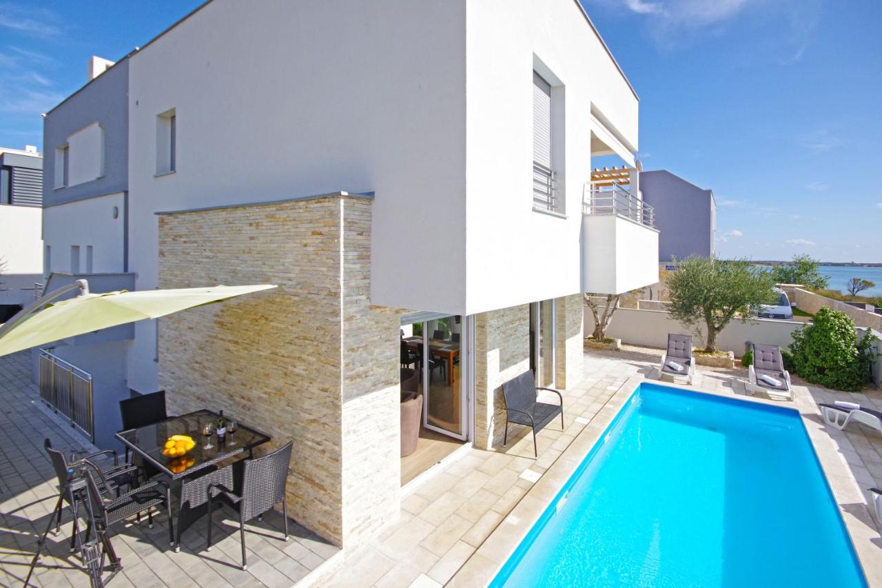 Apartment Laura Privlaka  Dış mekan fotoğraf