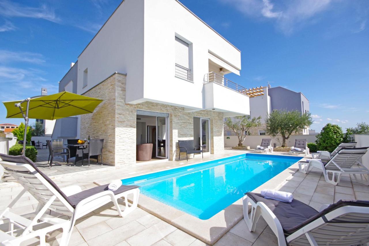 Apartment Laura Privlaka  Dış mekan fotoğraf