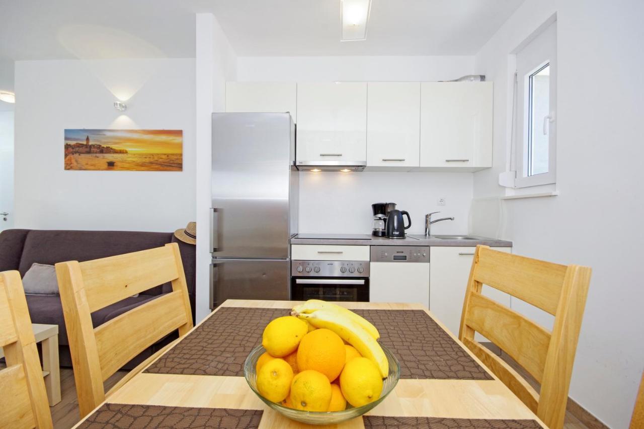 Apartment Laura Privlaka  Dış mekan fotoğraf
