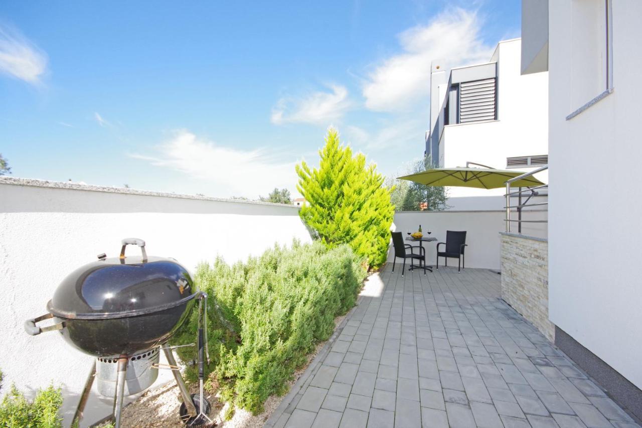 Apartment Laura Privlaka  Dış mekan fotoğraf